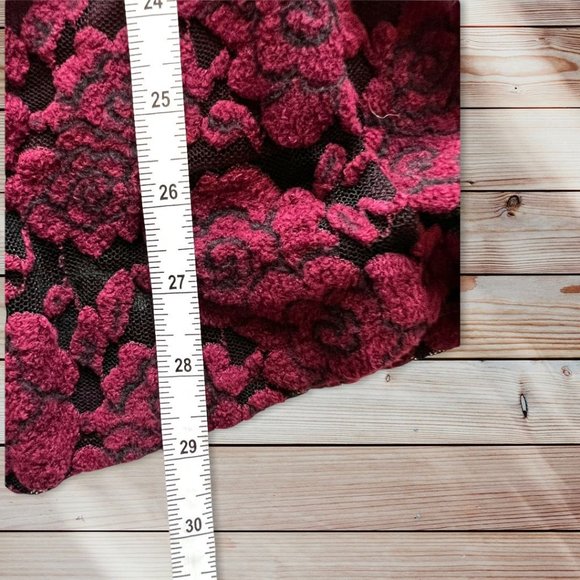 Torrid Lace Top Size 1 - Picture 4 of 7